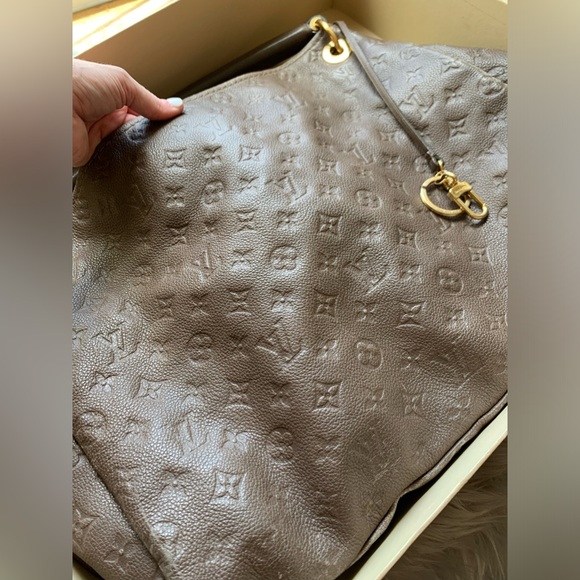 Louis Vuitton Artsy MM Monogram Empreinte Bag - Picture 4 of 16